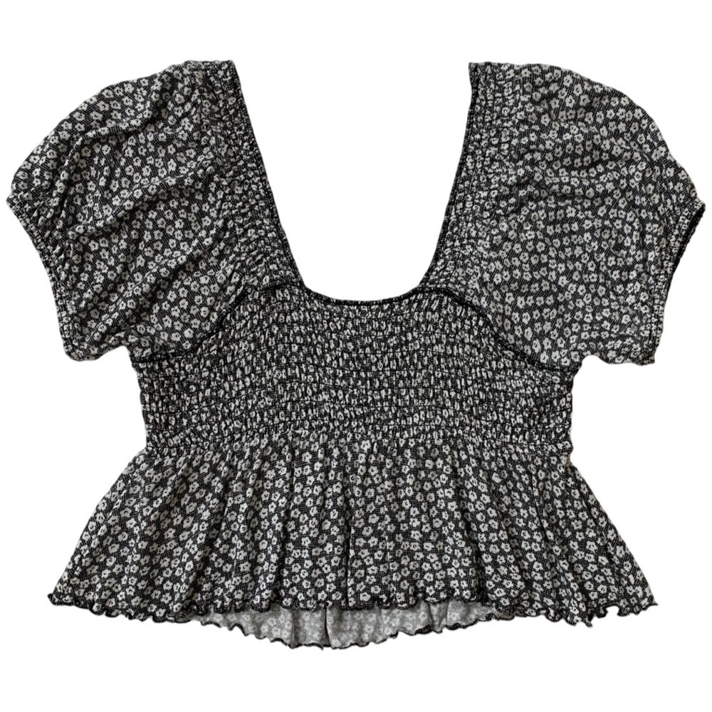 UO Urban Outfitters Angelo Smocked Bodice Top Ditzy Floral Black & White Size S - Picture 3 of 17